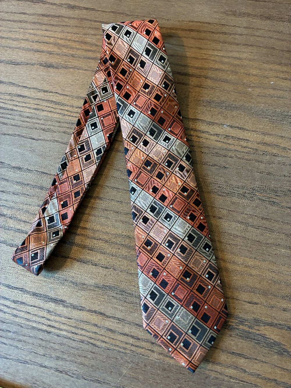 Vintage Bugatti 100% Silk Neck Tie; Brown/Orange geometric design; 59 Inches